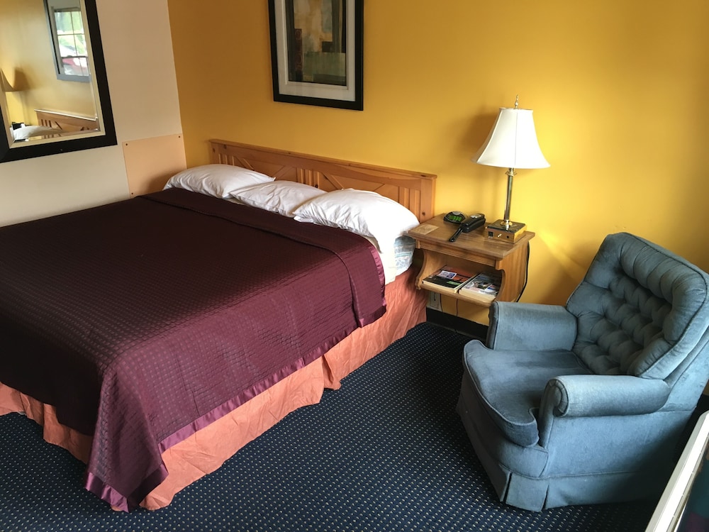 Norwalk Inn - photo 8