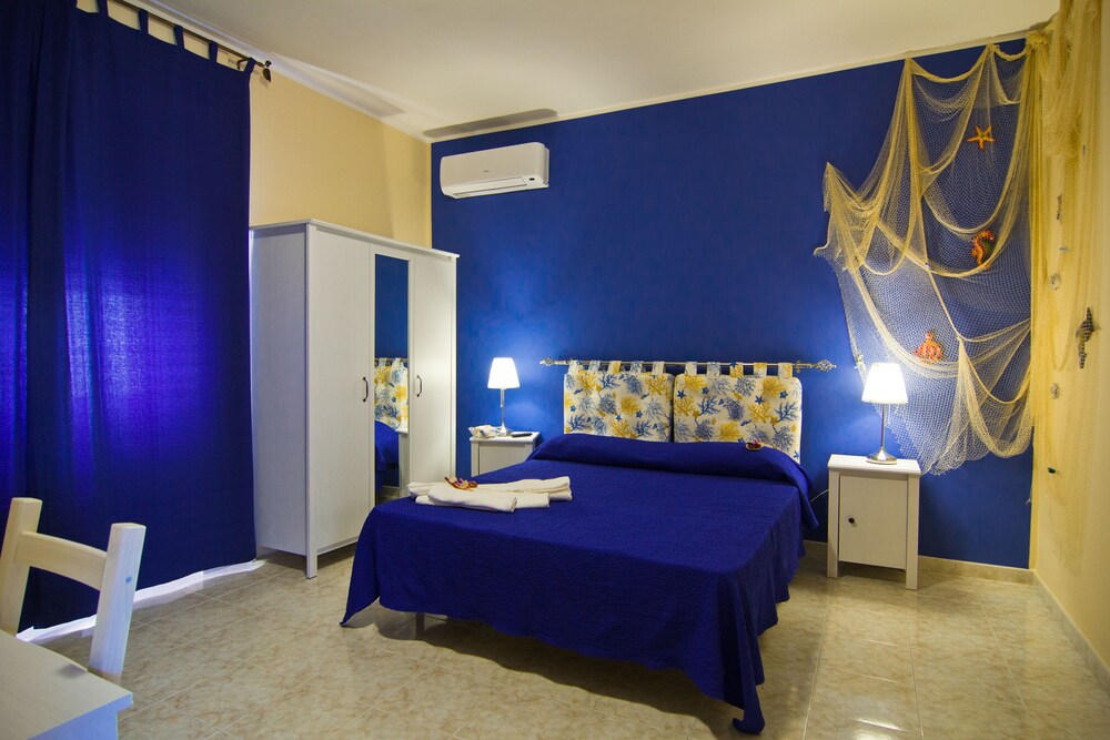 Tifeo — 4-Star Luxury Hotel in Villafranca Tirrena, Italy