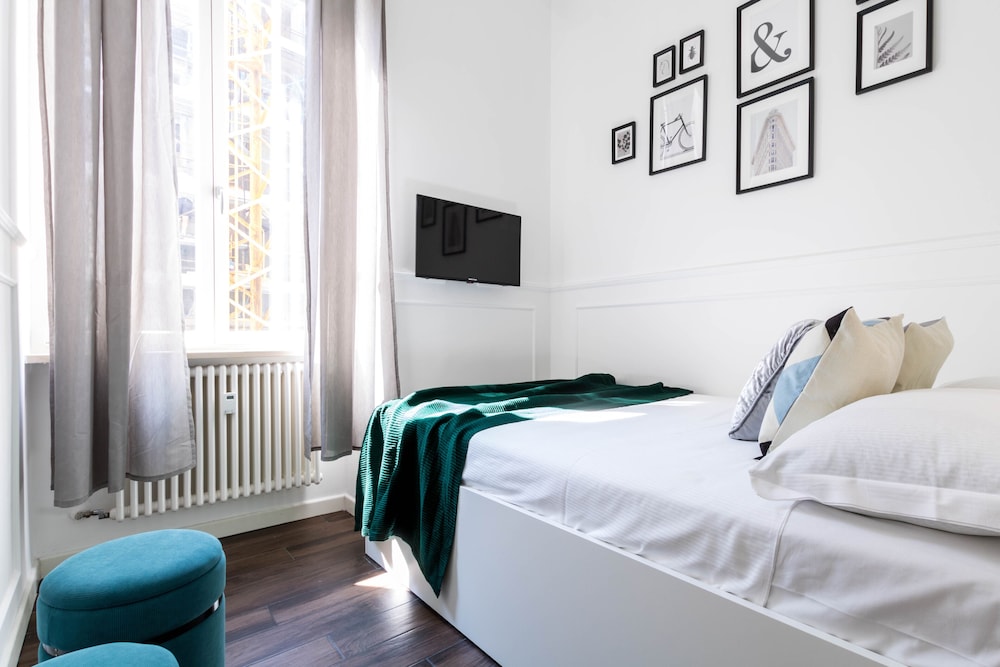 JOIVY Chic Apartment For 3 Close To Sempione Park — 4-Star Luxury Hotel in Milan, Italy