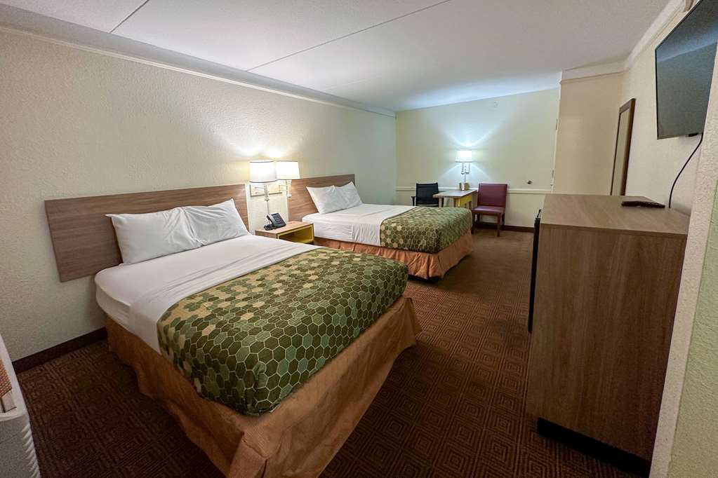 Econo Lodge Augusta North Washington Road - photo 23