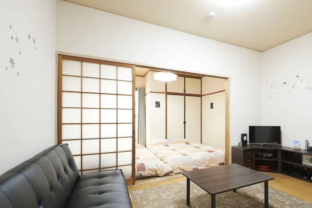 Kitagawa building - carbon neutral hotel in Osaka