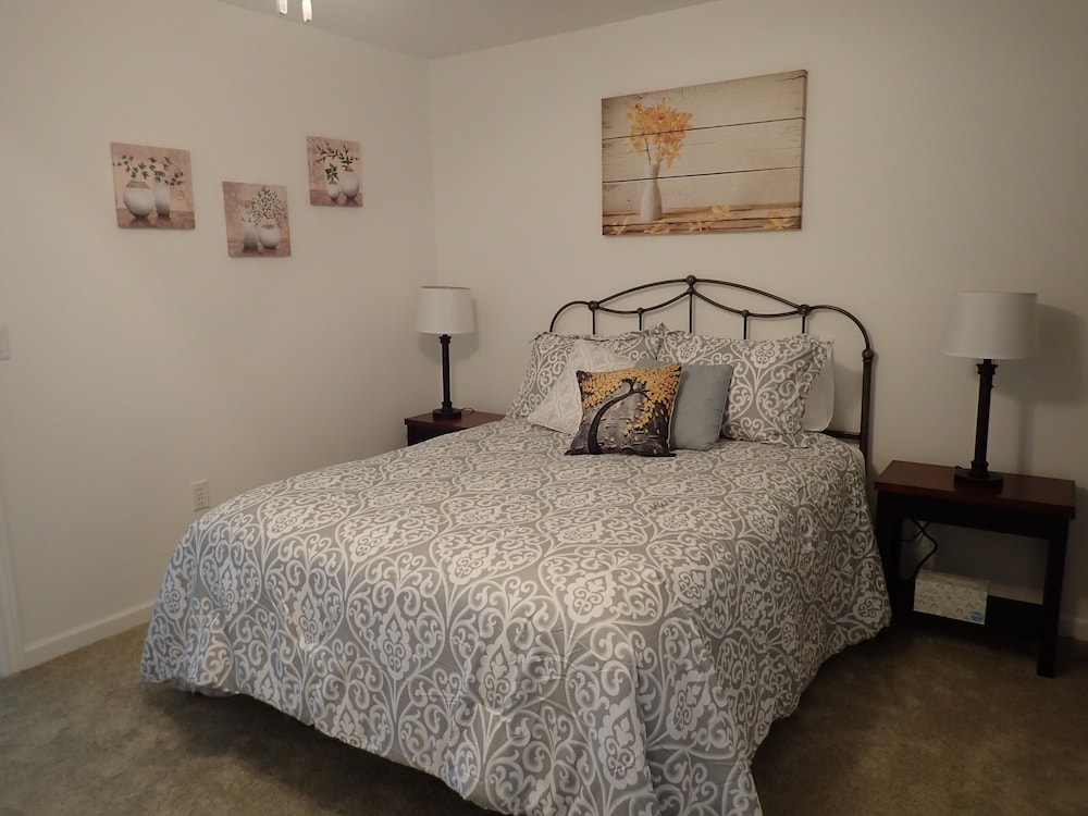 Pleasant Grove Inn - photo 21
