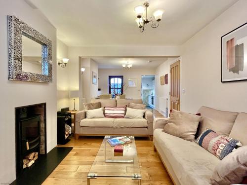 Wickland Cottage by inspirestays com — 4-Star Luxury Hotel in Chichester, United Kingdom