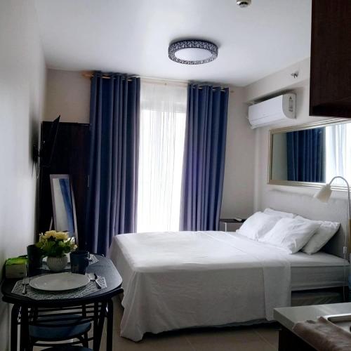 JL Condotel Near Airport Oceanview in Lapu-Lapu City, Philippines