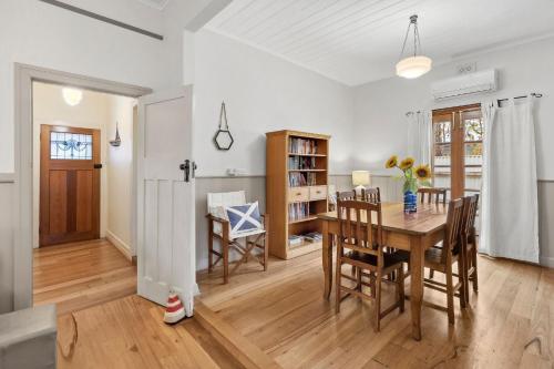 Maison Cottage — 4-Star Luxury Hotel in Queenscliff, Australia