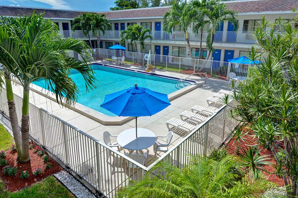 Motel 6 Dania Beach in Dania Beach, United States