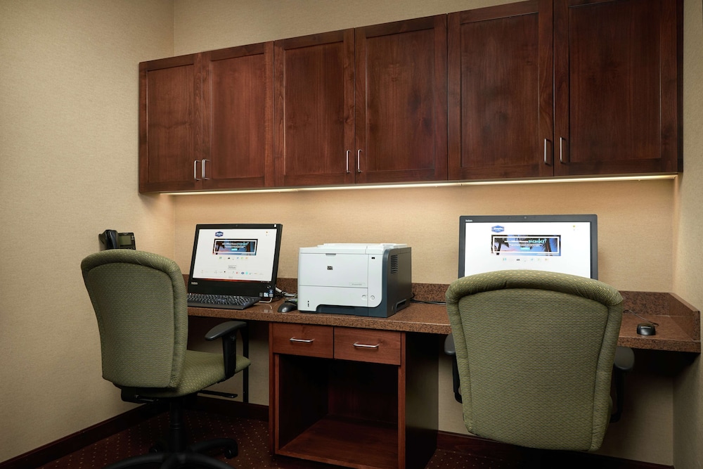 Hampton Inn & Suites Salem OR - photo 30
