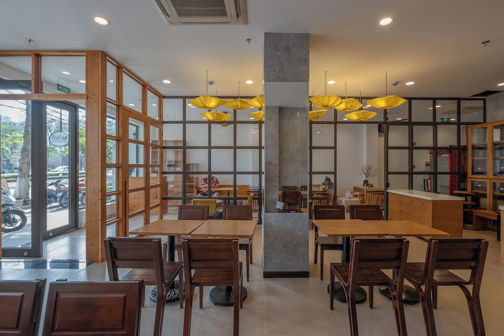 River Light Condotel - carbon neutral hotel in Da Nang