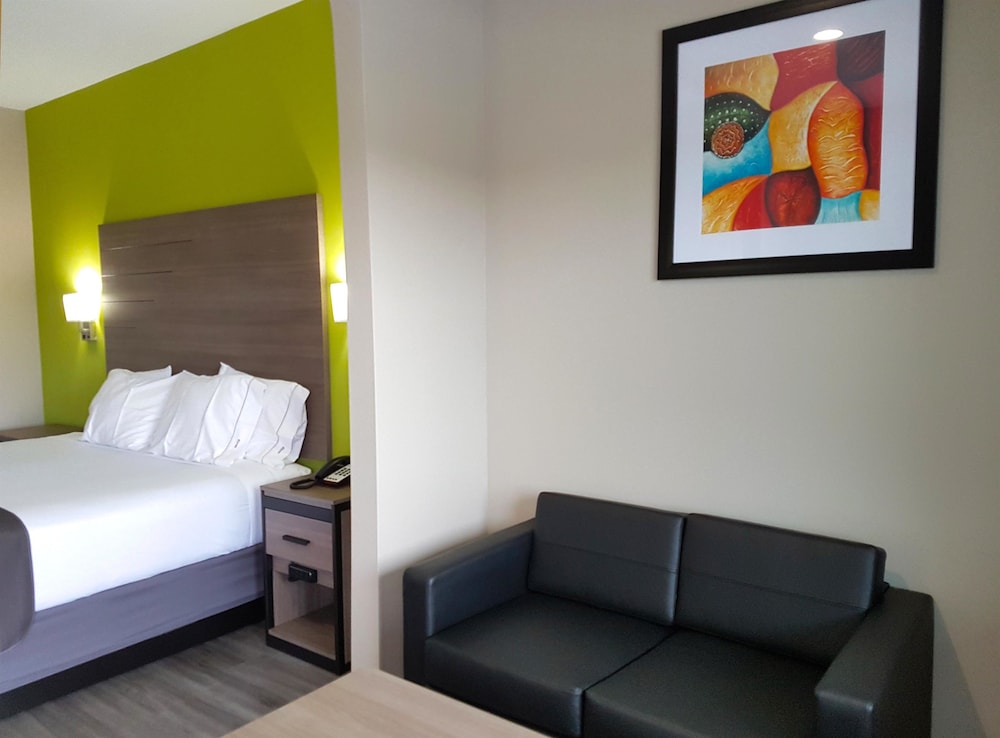 Empire Inn Cypress - photo 5