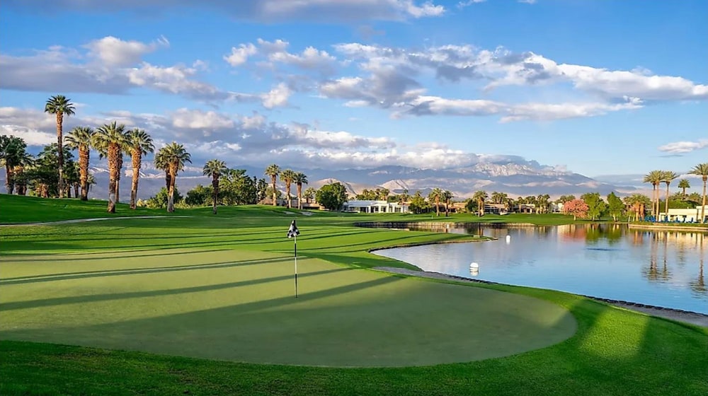 Holiday Inn Express Palm Desert by IHG - photo 55