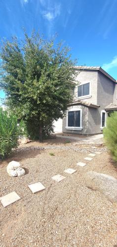 Premier quiet cozy home Wi Fi & Coffee San Tan Valley — 4-Star Luxury Hotel in San Tan Valley, United States