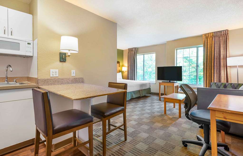 Extended Stay America Suites Newark Woodbridge - photo 35