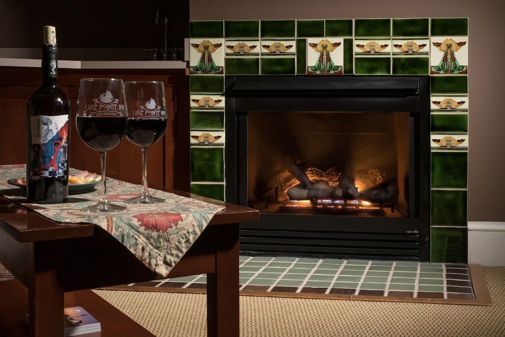 Lake Pointe Inn - photo 32