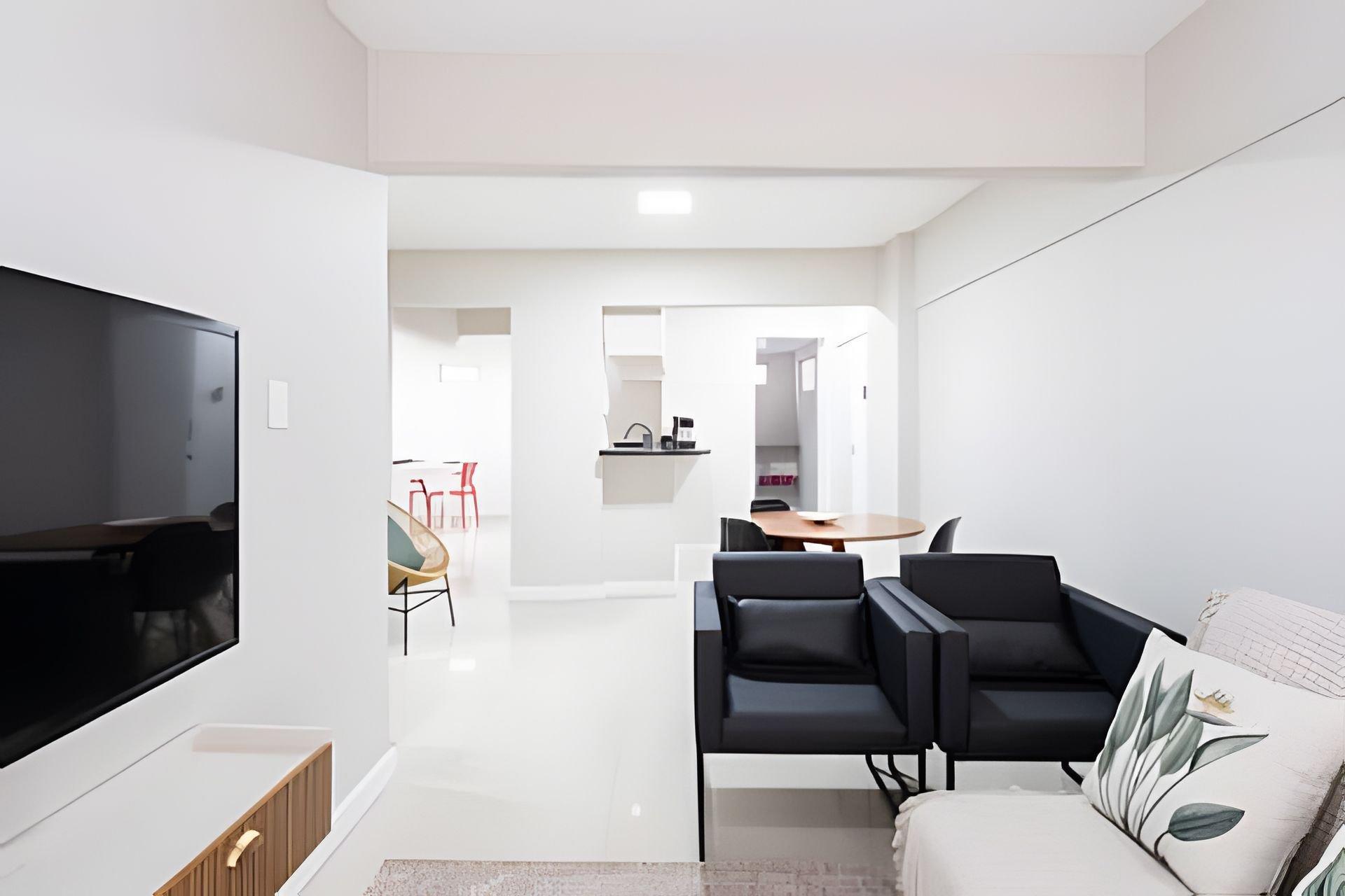 Apto a 100m da PRAIA dois quartos 2 bcw sala de estar Cozinha completa Churrasqueira Wi Fi Ideal para famílias ou amigos viverem momentos inesquecíveis Reserve agora mesmo