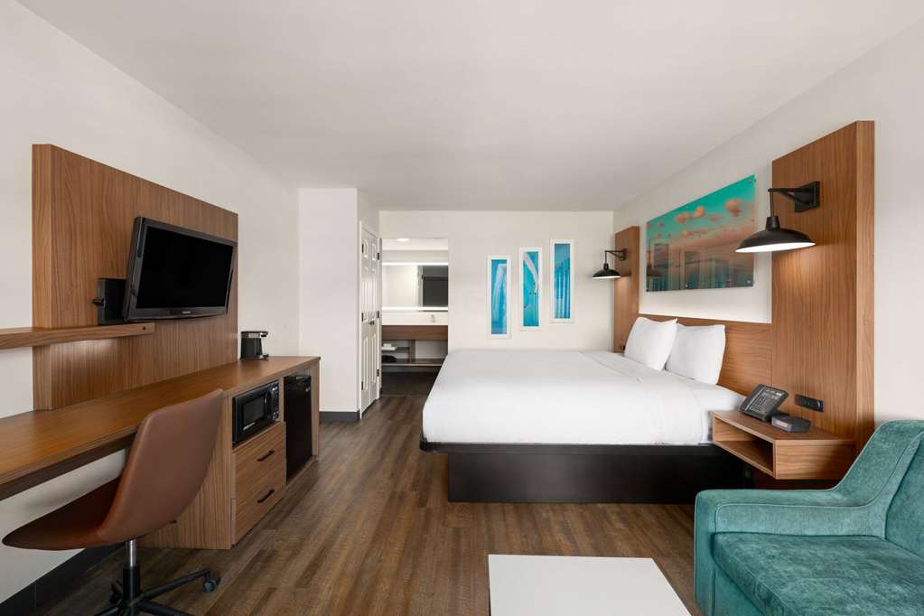 La Quinta Inn by Wyndham San Diego Miramar - photo 10