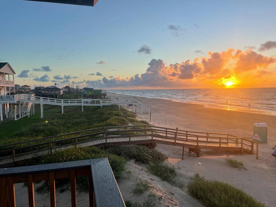 Surfside Beachfront Luxe in Freeport, United States