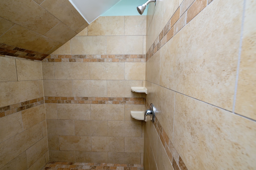 Commander Beach House Hotel - photo 19