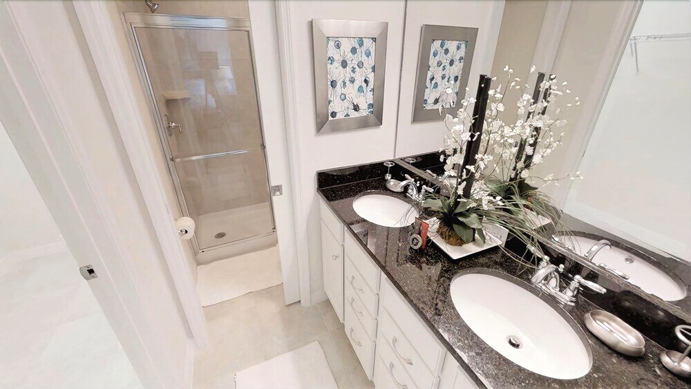 Windsor at Westside Resort 4 Bedroom Vacation Home with Pool - photo 14