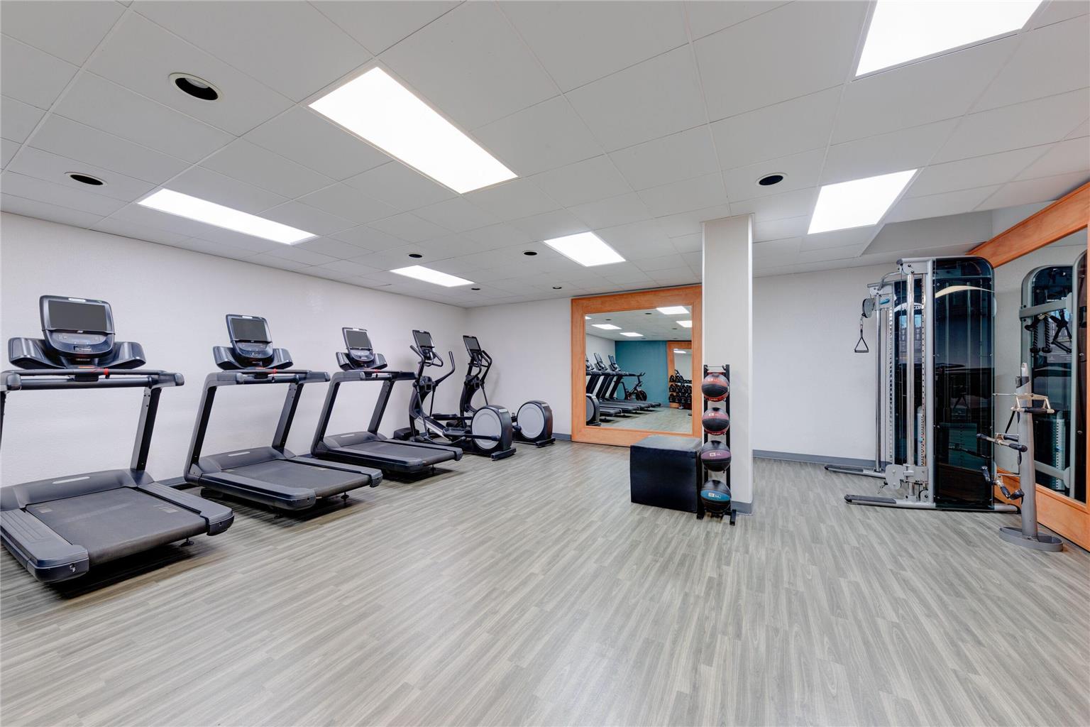 Wyndham Midland Downtown - photo 10