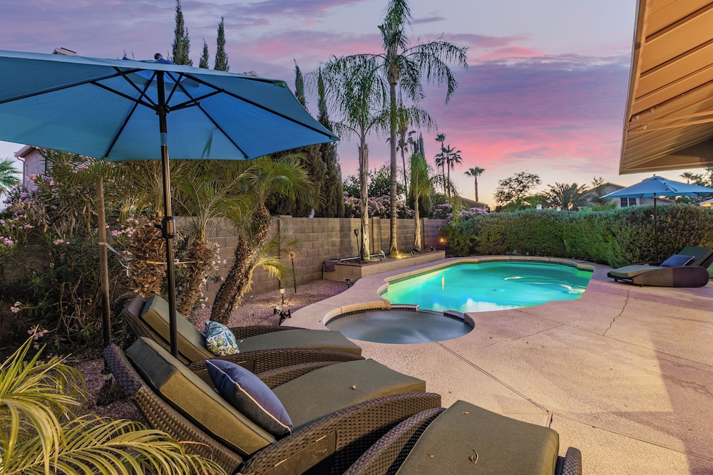 Family Fun in Ahwatukee Phoenix - carbon neutral hotel in Phoenix