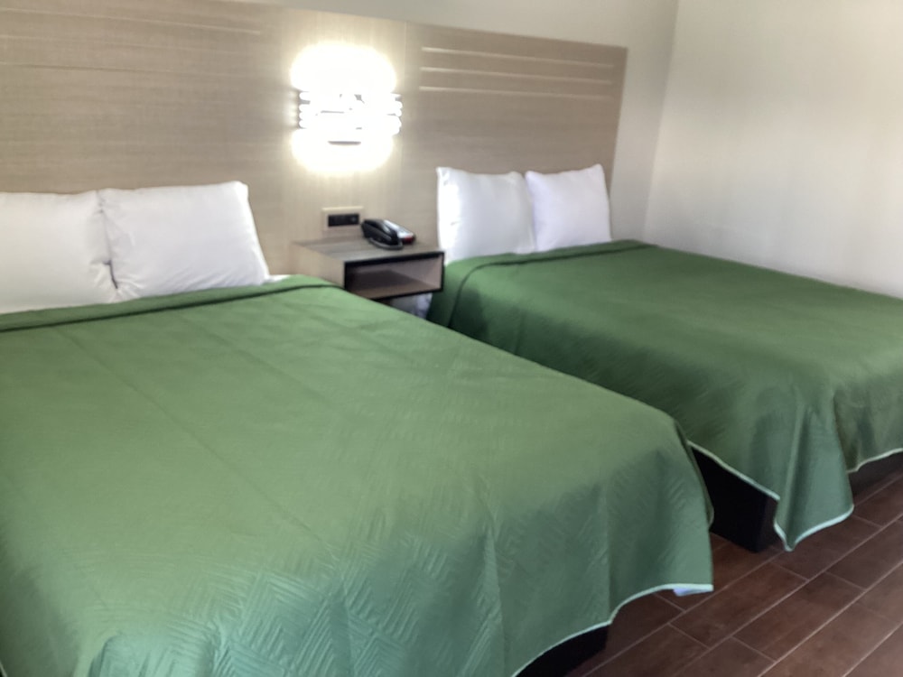 Mayfair Inn Ontario Airport - photo 6