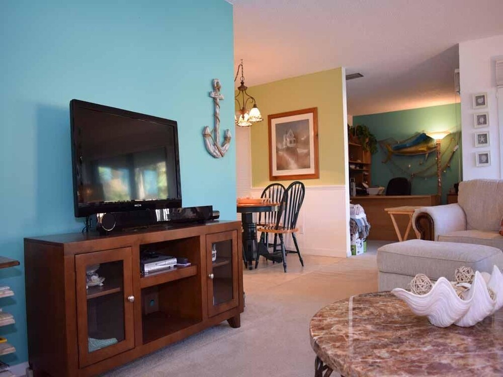 Waters Edge 102 N - photo 4