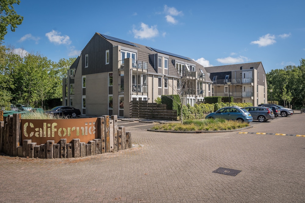Residentie Californië — 4-Star Luxury Hotel in De Koog, Netherlands