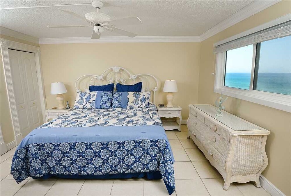 Regency Towers 505 One Bedroom Condo - photo 4