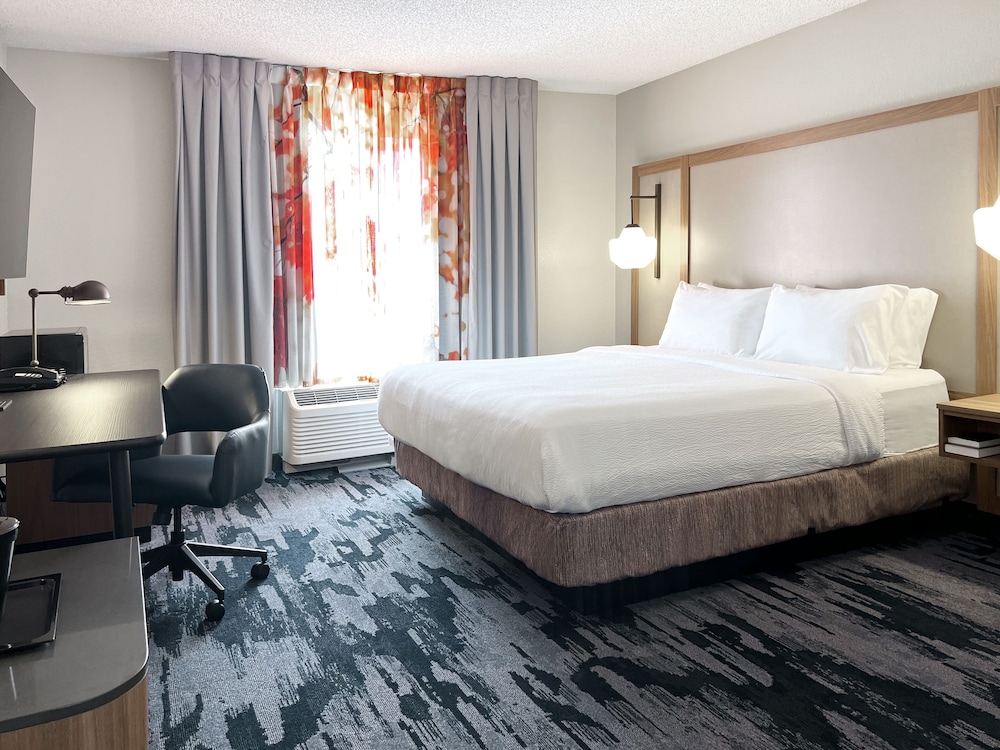 Fairfield Inn & Suites by Marriott Rogers in Rogers, United States