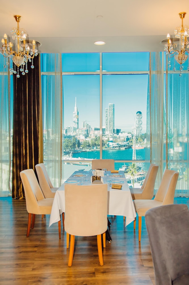 מזון ומשקאות