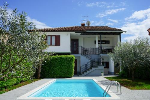 Leon with Private Pool — 4-Star Luxury Hotel in Sveti Petar U Sumi, Croatia