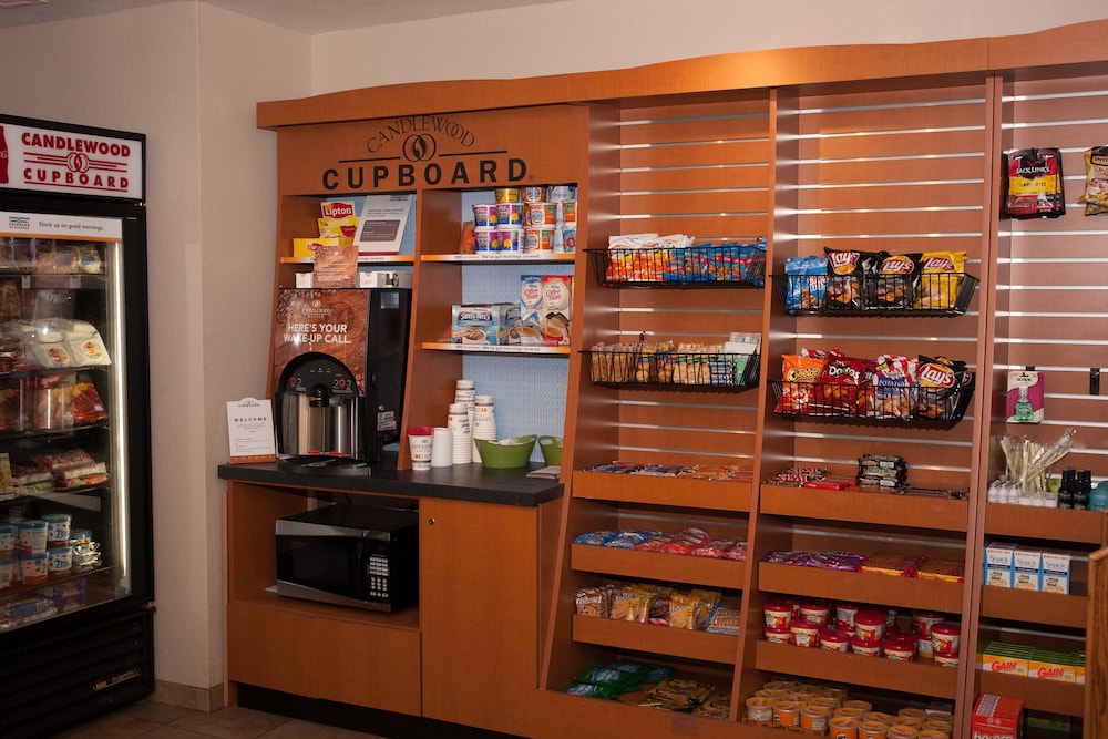 Candlewood Suites Logan by IHG - photo 15