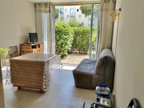 Le Regina Studio 5p Mer Parking in Le Grau-Du-Roi, France