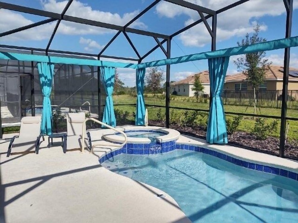 7547oml solterra Resort 6 Bedroom Home by RedAwning - photo 27