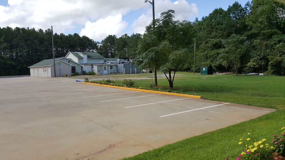 High Falls Inn and Suites - photo 19