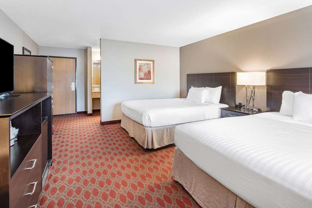 Baymont by Wyndham Brooklyn Center - photo 19