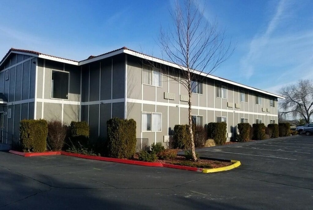 Travelodge by Wyndham Moses Lake - photo 3