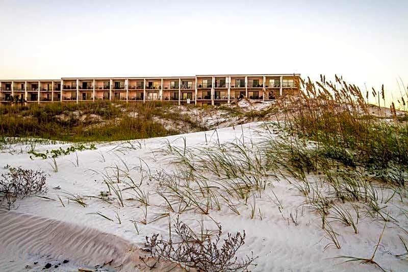 Beacher's Lodge Oceanfront Suites - photo 46