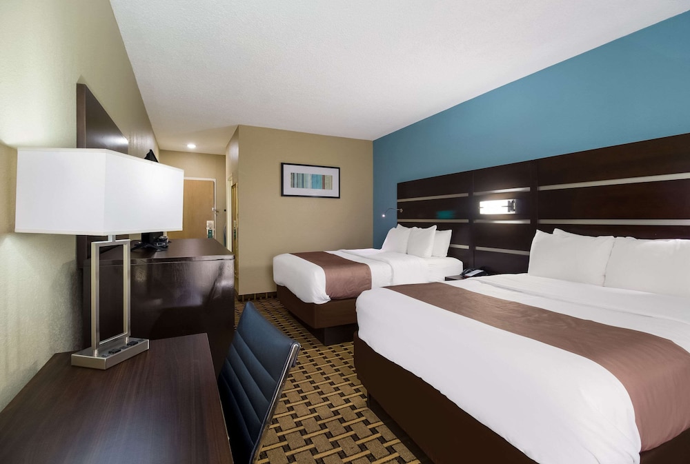 Quality Inn Houston East I 10 - photo 9