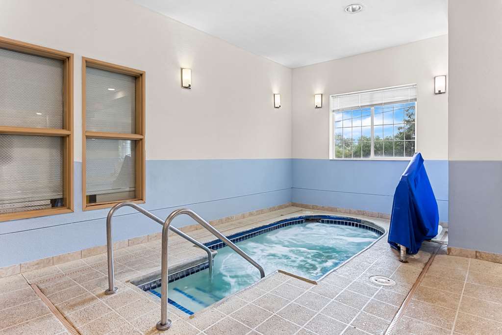 Comfort Suites Grayslake near Libertyville North - photo 37