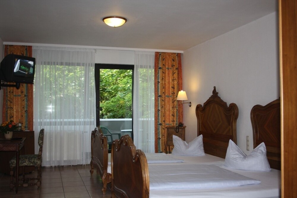 Bawelsberger Hof — Dillingen — photo 2