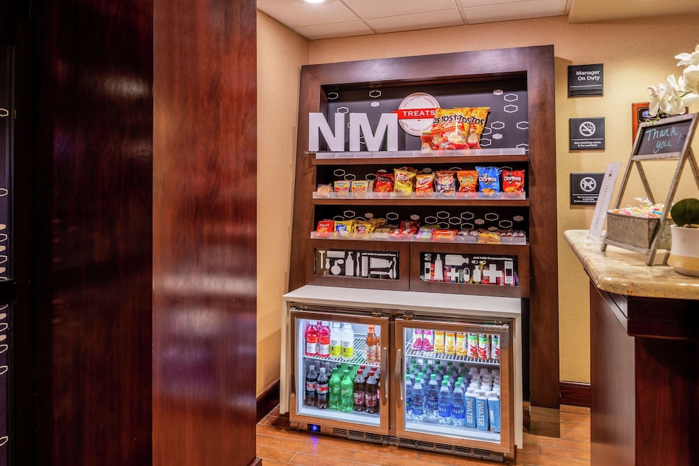 Hampton Inn Albuquerque University Midtown - photo 49