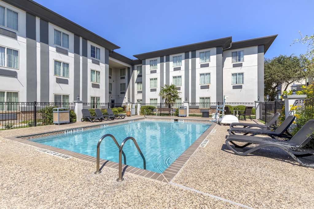 Best Western Medical Center North Inn & Suites Near Six Flags - featured photo