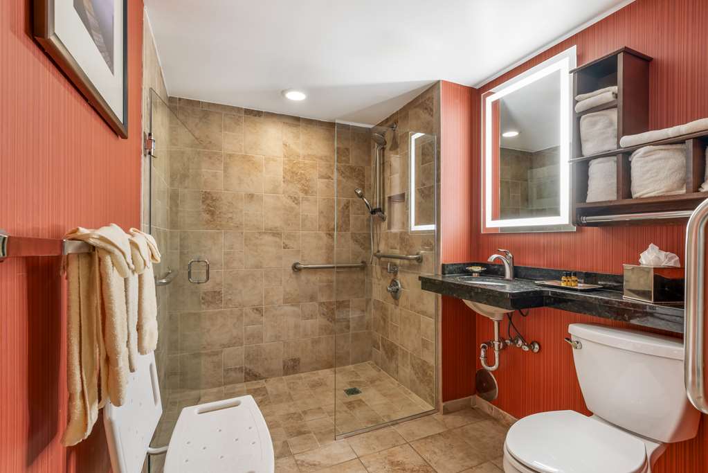 Best Western Plus White Bear Country Inn - photo 36