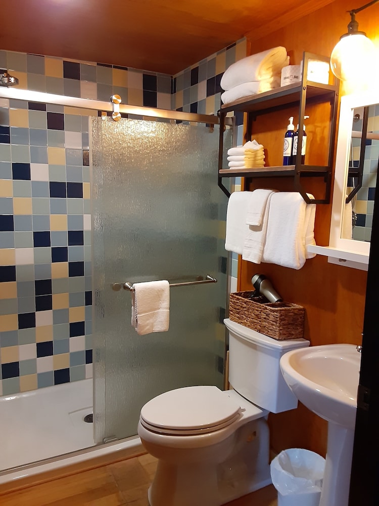 Anchor Inn Resort - photo 51