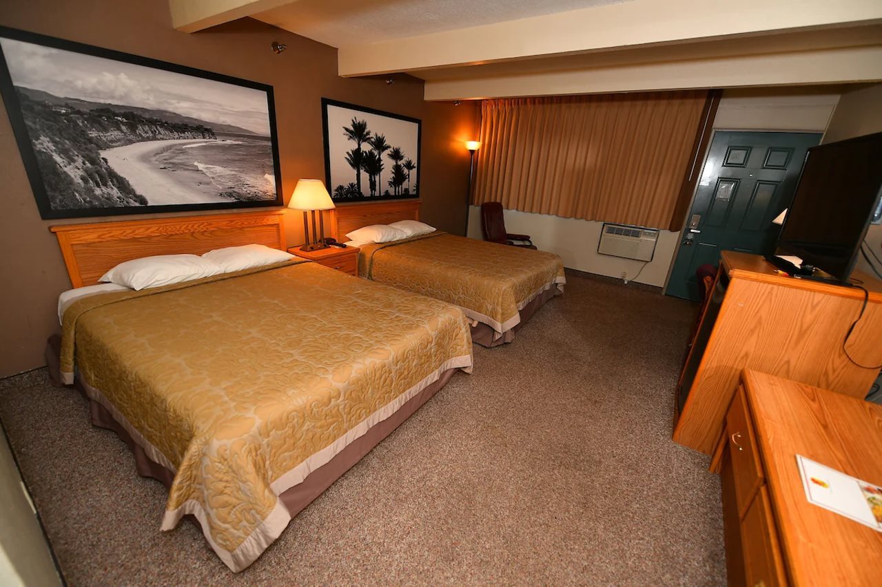 Costa Mesa Inn - photo 13