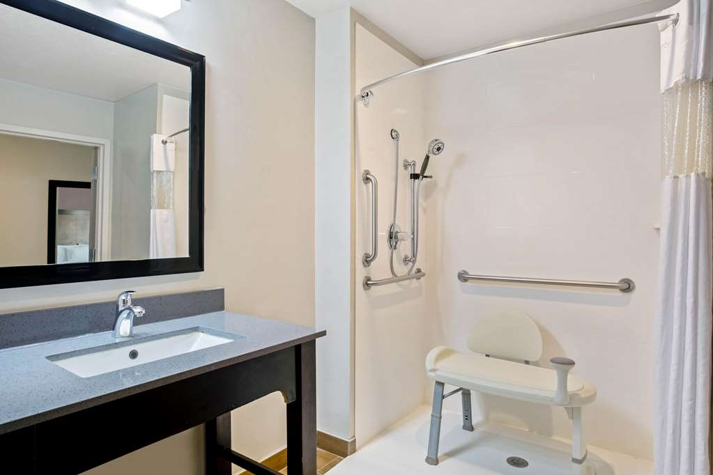 La Quinta Inn & Suites by Wyndham Cedar City - photo 19