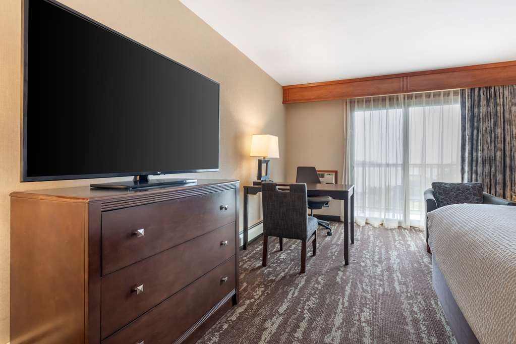 Best Western Plus Superior Inn - photo 49