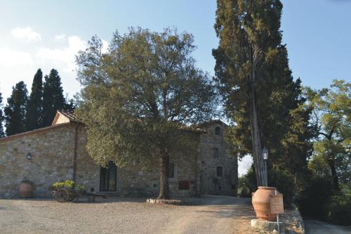 Tenuta Poggio ai Mandorli — 4-Star Luxury Hotel in Greve In Chianti, Italy