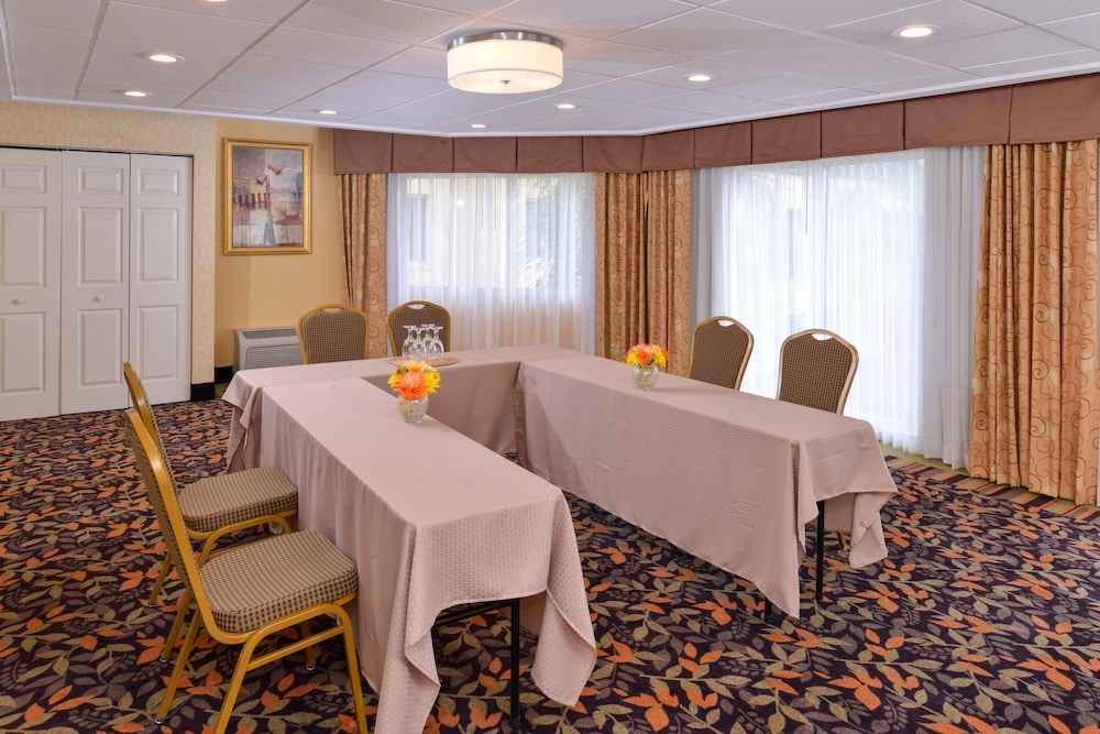 Holiday Inn Express Clearwater East Icot Center by IHG - photo 52